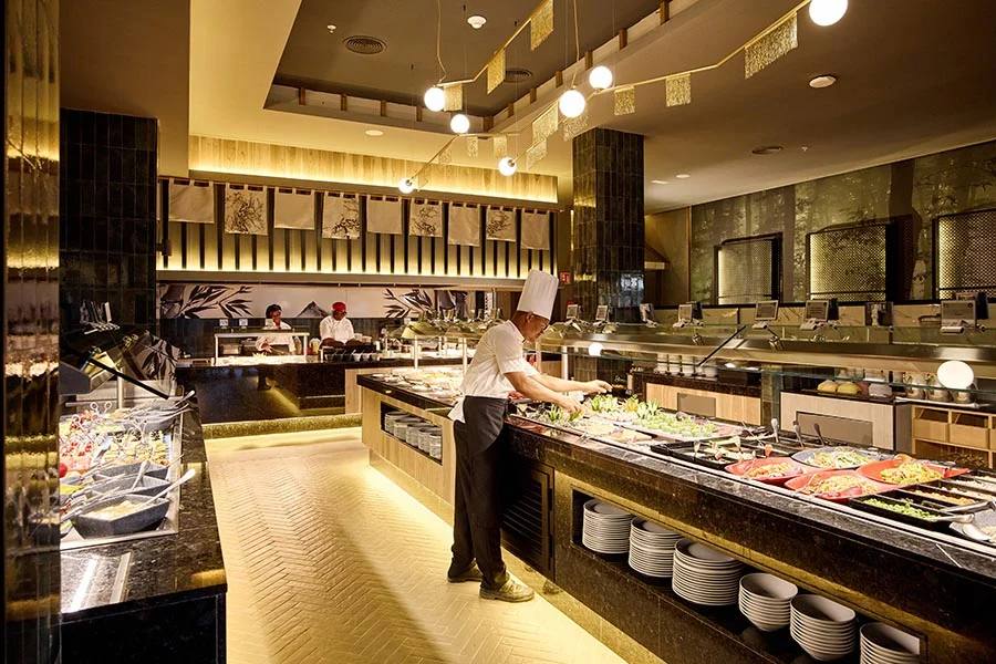 Restaurante buffet con cocina en vivo del Hotel Riu Negril